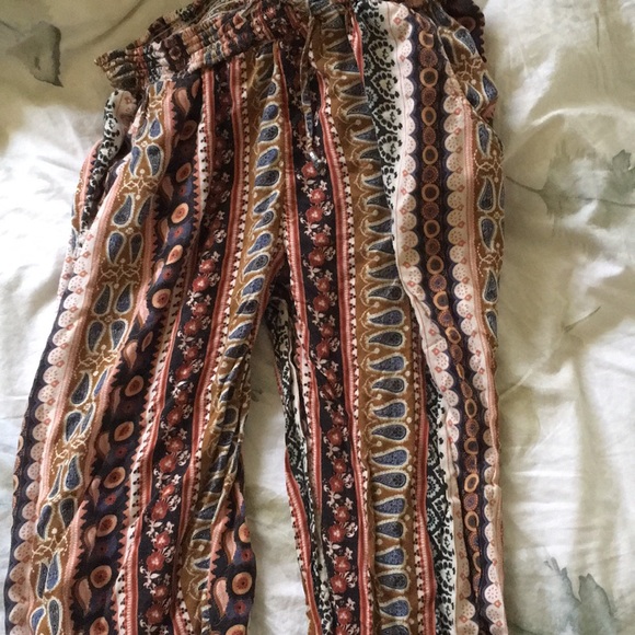 CUTE loose pattern AE hippie pants - Picture 3 of 6